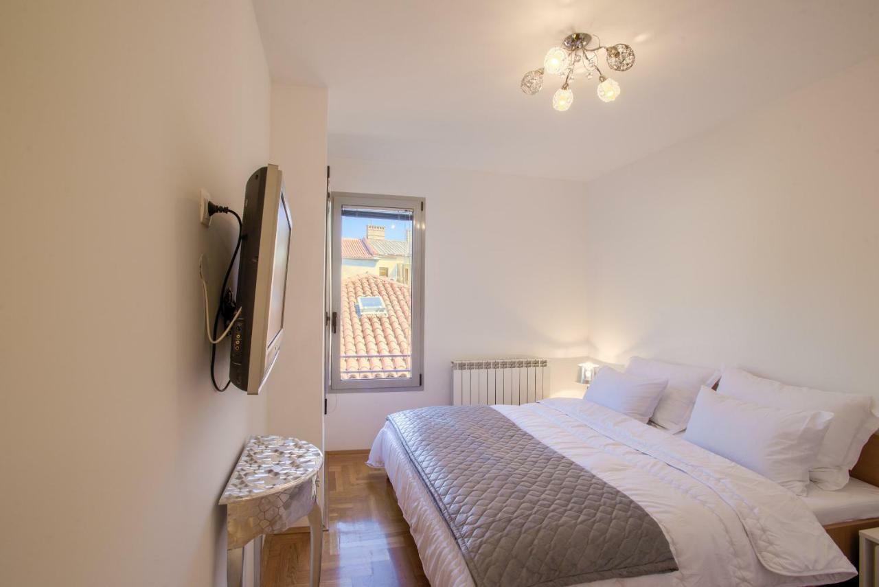 Apartment San Rocco Center Pula Ngoại thất bức ảnh